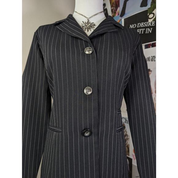 Vintage Pinstripe Blazer - Picture 3 of 6